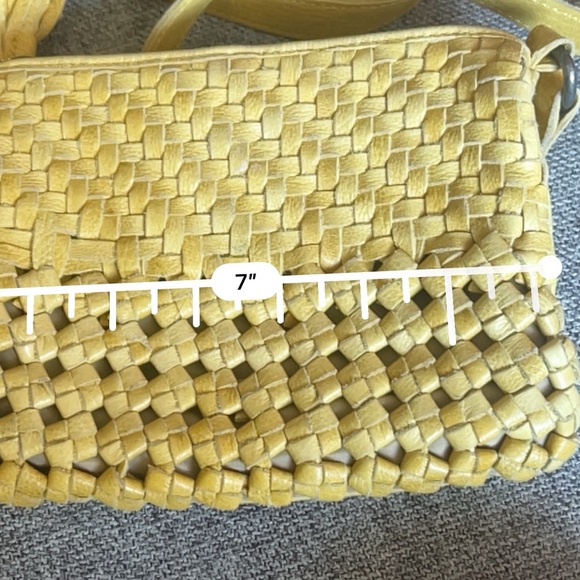 Latico lave Yellow Leather Crossbody good condition with one stain - Picture 15 of 15